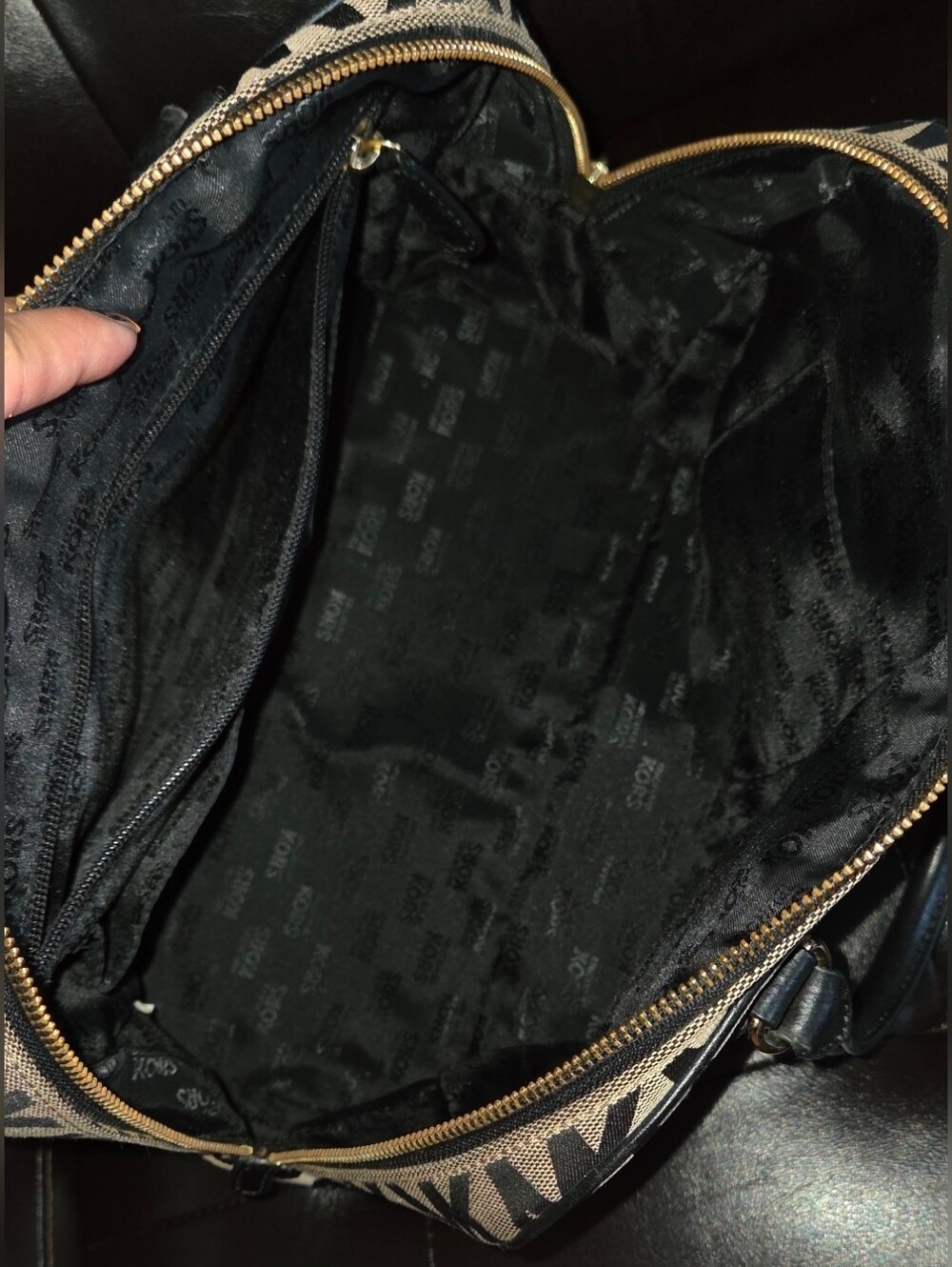 Michael Michael Kors MK Signature Dome Satchel in Tan/Black EUC - Picture 16 of 17